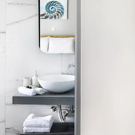 Petradi Luxury Nea Roda